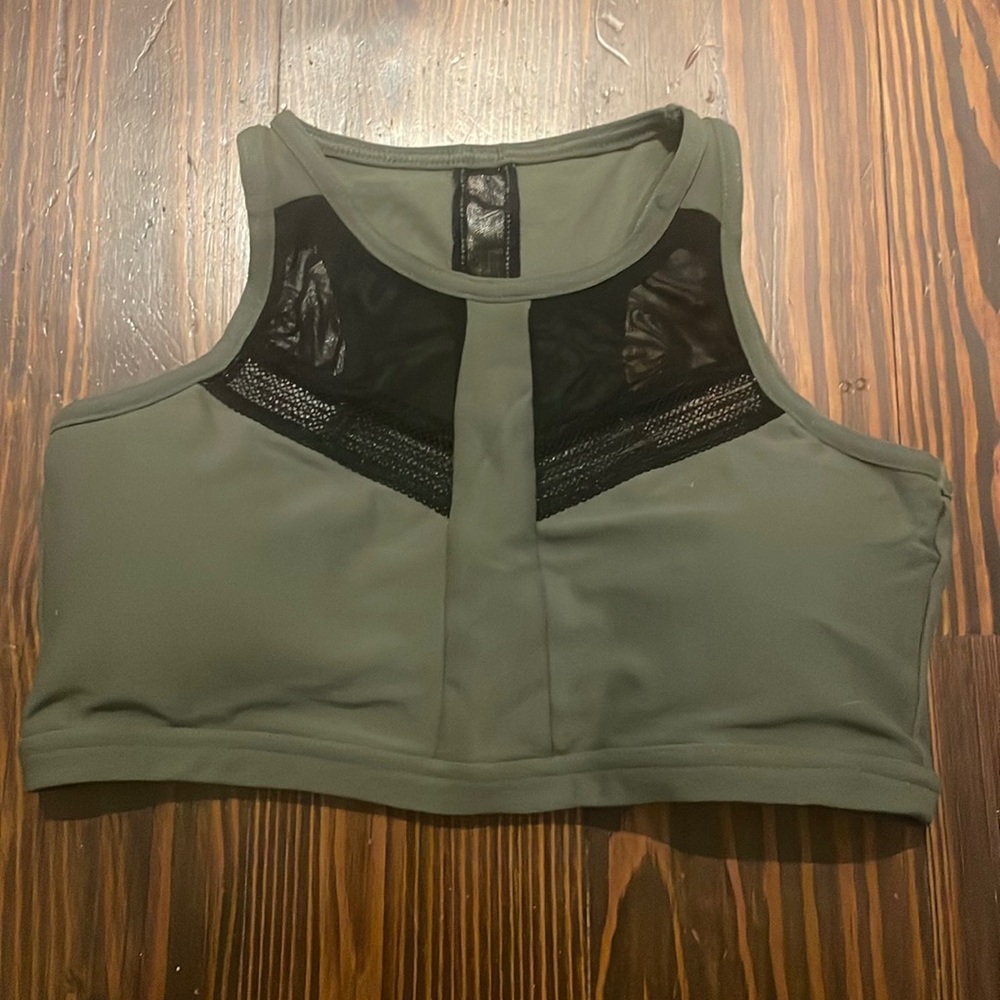 Sports bra